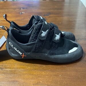 rave Black Climbing Shoes climbX rock climbing